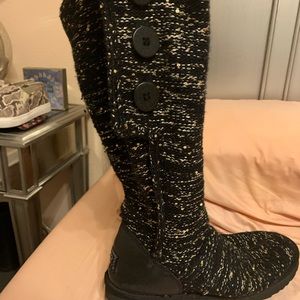 Black and gold ugg sparkle boots